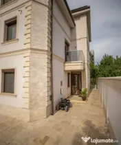 CASA P+1+M, situata in zona KAMSAS