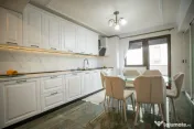 CASA P+1+M, situata in zona KAMSAS