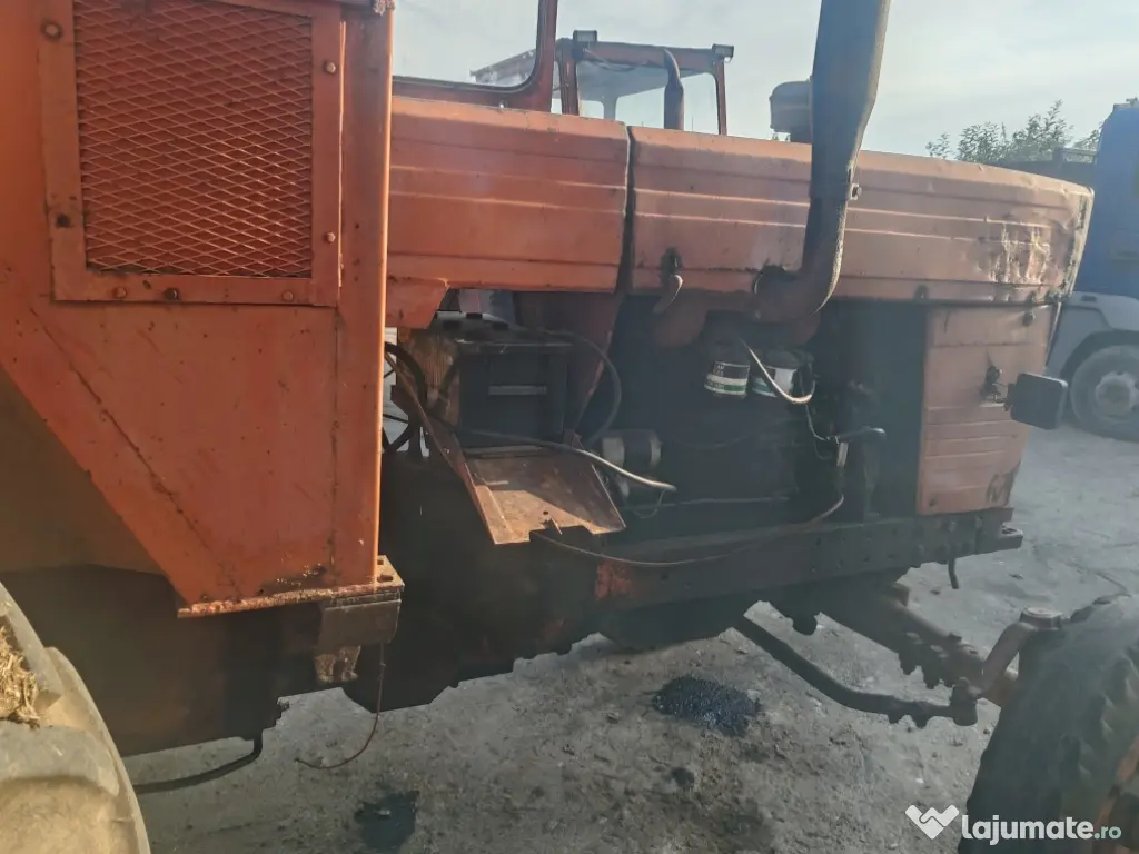 Tractor U 650