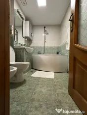 - Apartament 3 camere cu suprafata totala 80,55 mp, Zona Cal