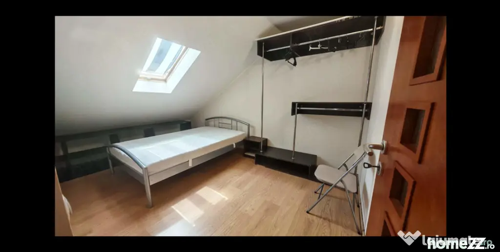 Inchiriez apartament 3 camere, spatios,et.5+mansarda,Terezian - Sibiu (Sibiu)