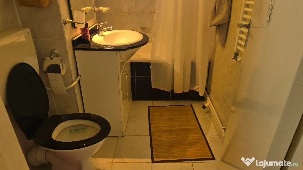 Inchiriez apartament 2 camere in Deva, zona Mihai Viteazu (Piata) et 3 - Deva (Hunedoara)