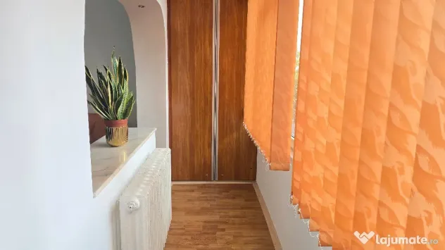 Inchiriez apartament 2 camere in Deva, zona Mihai Viteazu (Piata) et 3 - Deva (Hunedoara)