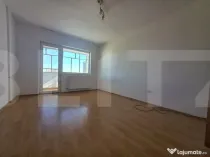 Apartament cu 2 camere decomandate
