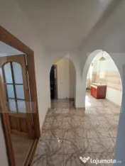 Apartament cu 2 camere decomandate 