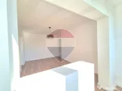 Apartament cu 2 camere, complet renovat – Aurel Vlaicu, zona Poetului 