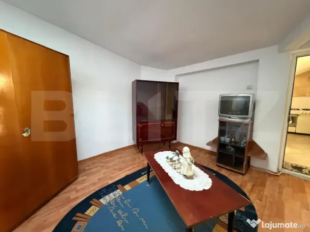 Camera de inchiriat la casa– 250 €/luna, utilitati inclu - Brasov (Brasov)