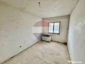 Apartament cu 4 camere Zona Brailei 