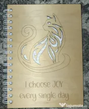 Agendă A5 din lemn „I Choose Joy Every Single Day” – copertă reutilizabilă 