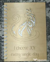 Agendă A5 din lemn „I Choose Joy Every Single Day” – copertă reutilizabilă 