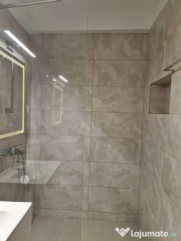 Calea calarasilor muncii etaj 8 - Bucuresti (Bucuresti-Ilfov)