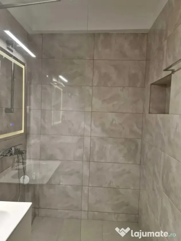 Calea calarasilor muncii etaj 8 - Bucuresti (Bucuresti-Ilfov)