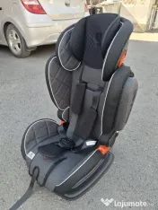 Vând scaun auto pentru bebe 
