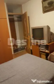 APARTAMENT 3 CAMERE DECOMANDAT