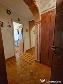 Proprietar.Vând/Schimb  ap 3 camere dec., Confort 1 – Pitești, Cartier Banat