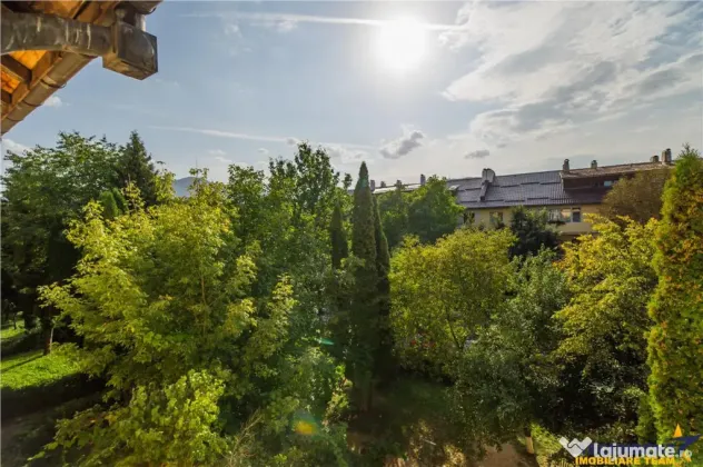 Apartament 2 camere, intr-o zona cu pomi seculari si parcuri - Brasov (Brasov)