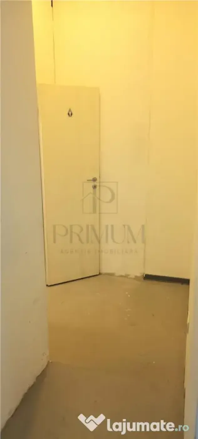 Spatiu comercial cu intrare din strada si vitrina - Ultracen - Timisoara (Timis)