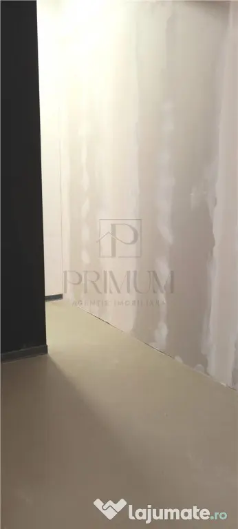 Spatiu comercial cu intrare din strada si vitrina - Ultracen - Timisoara (Timis)