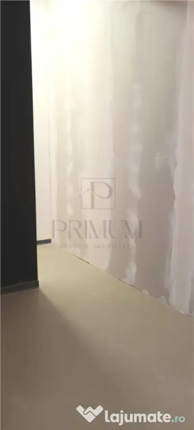 Spatiu comercial cu intrare din strada si vitrina - Ultracen - Timisoara (Timis)