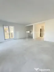 Duplex Modern în Dumbrăvița | Garaj, Curte Amenajată, 3 