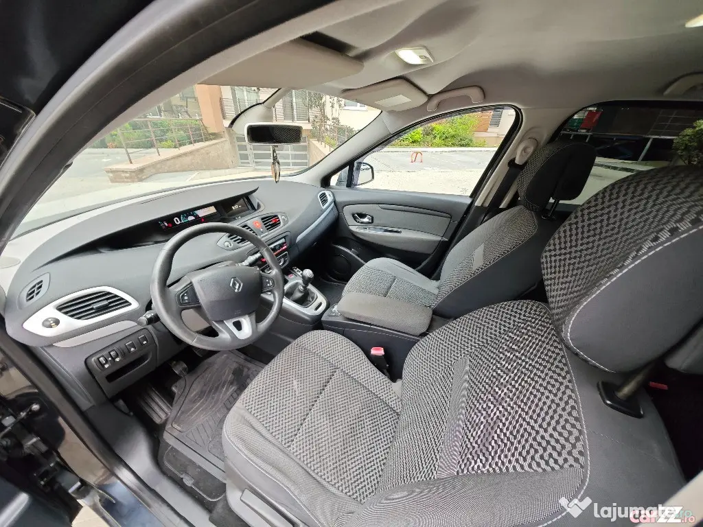 Renault Grand Scenic 1.6dCi - Brasov (Brasov)