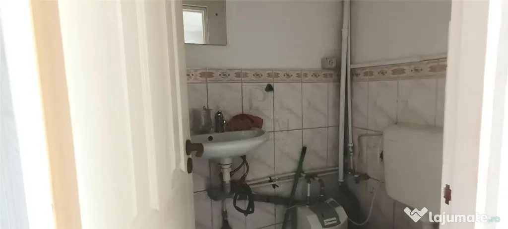 Spatiu comercial cu vitrina mare - Dambovita - Timisoara (Timis)