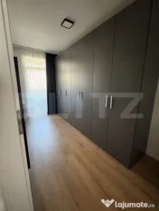 Apartament 3 camere de vanzare, decomandat, 63 mp, zona Bros