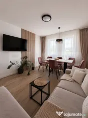 Apartament 3 camere de vanzare, decomandat, 63 mp, zona Bros