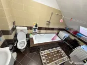 Apartament 2 camere, 64 mp utili, decomandat, centrala termi