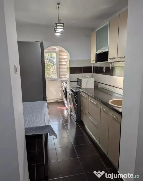 Ap 2 camere Nicolina, la 10 min. de Palas - Iasi (Iasi)