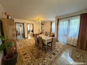 Apartament 3 camere 64mp, parcare, zona Sesul de sus 