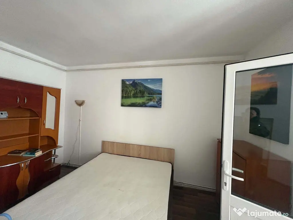 Garsoniera zona ASTRA,STR SATURN - Brasov (Brasov)
