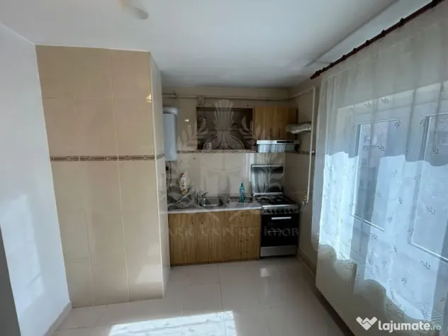APARTAMENT 2 CAMERE // ZONA GHEORGHE DOJA // PALATUL DE - Ploiesti (Prahova)