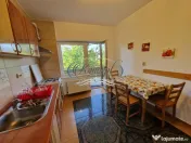 Casa cu 5 camere, garaj si curte in Andrei Muresanu 