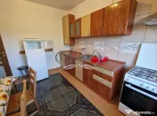 Casa cu 5 camere, garaj si curte in Andrei Muresanu 