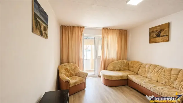 Cochet si ergonomic, mobilat, echipat, balcon, zona centrala - Brasov (Brasov)