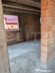 Casa de vanzare, 90 mp, zona Central 