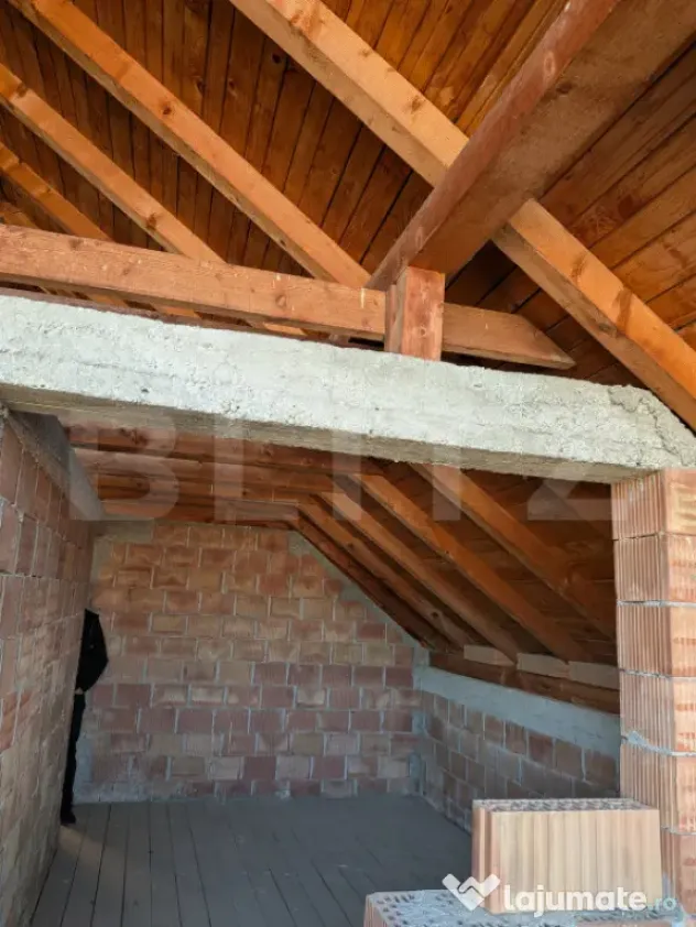 Casa de vanzare, 90 mp, zona Central - Tarlungeni (Brasov)