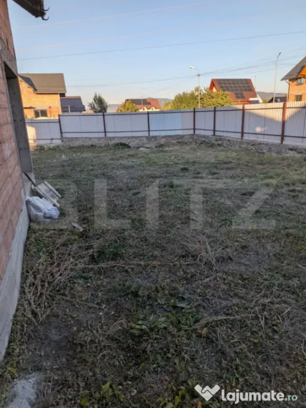 Casa de vanzare, 90 mp, zona Central - Tarlungeni (Brasov)