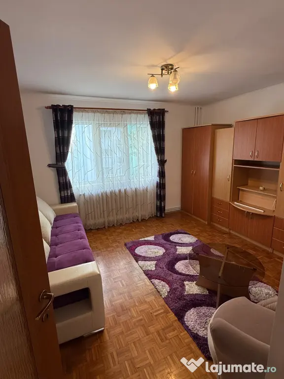 Inchiriez apartament 2 camere