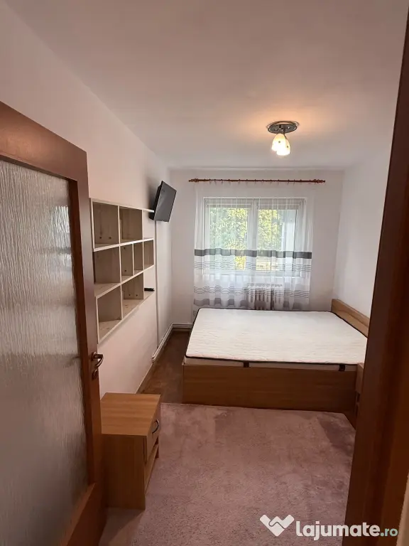 Inchiriez apartament 2 camere
