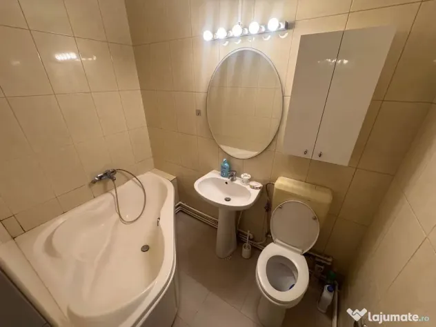 Apartament cu 2 camere zona Tomis 1 Renovat cu Centrala - Constanta (Constanta)