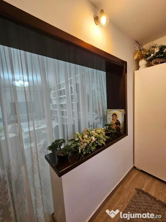 DE VÂNZARE – Apartament 4 camere, 103 MP DE CONFORT! - Roman (Neamt)