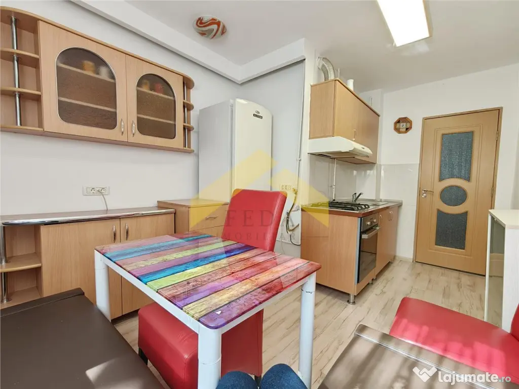 Apartament 2 camere de in zona Aurel Vlaicu - Arad (Arad)