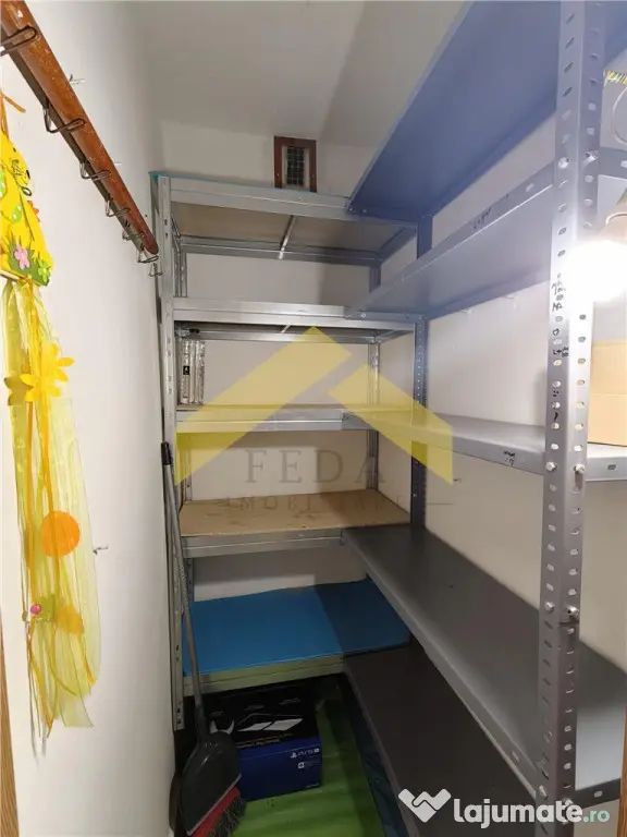 Apartament 2 camere de in zona Aurel Vlaicu - Arad (Arad)