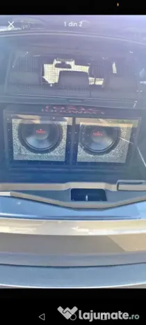 Vând subwoofer auto cu stație proba la fata locului
