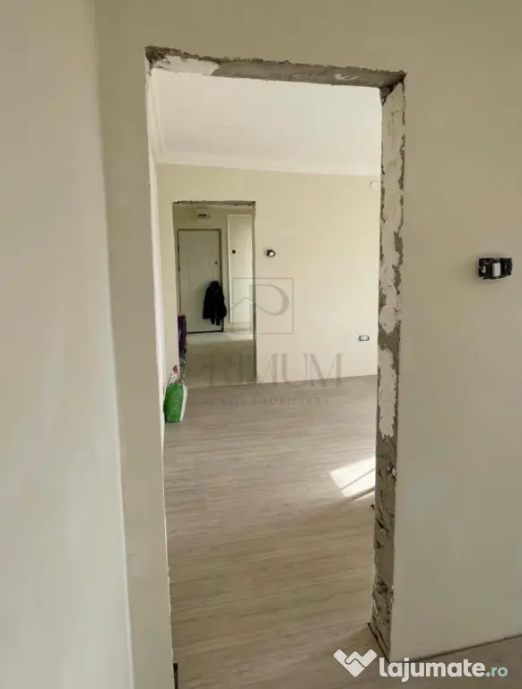 SAGULUI - 2 CAMERE - BALCON DESCHIS - COMPLET RENOVAT - Timisoara (Timis)