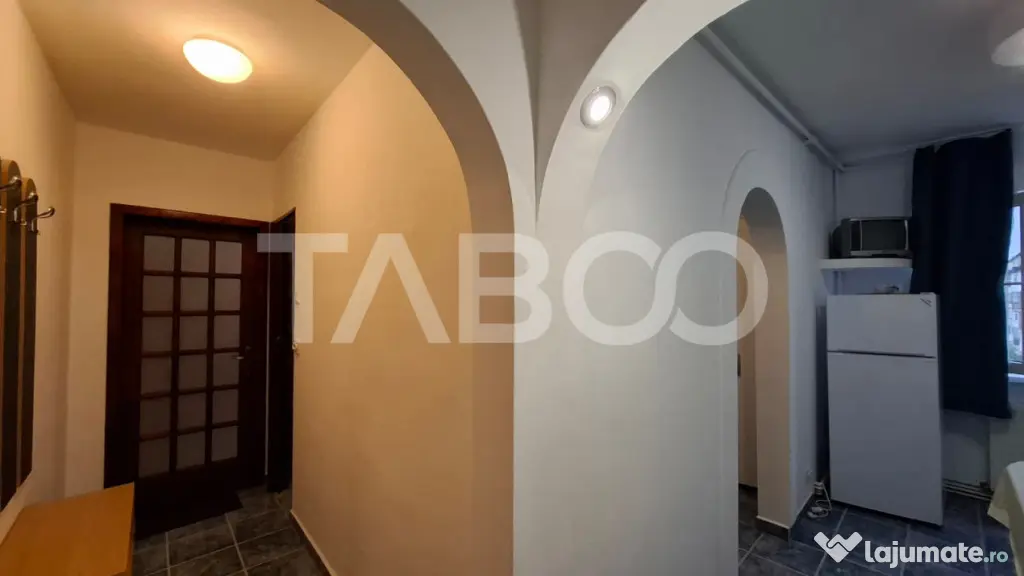 Apartament 3 camere de inchiriat 45 mp zona Vasile Aaron - Sibiu (Sibiu)