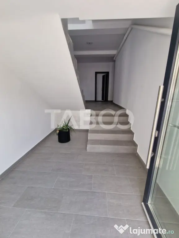 Spatiu birou de inchiriat open space balcon 54 mpu Doamna St - Sibiu (Sibiu)
