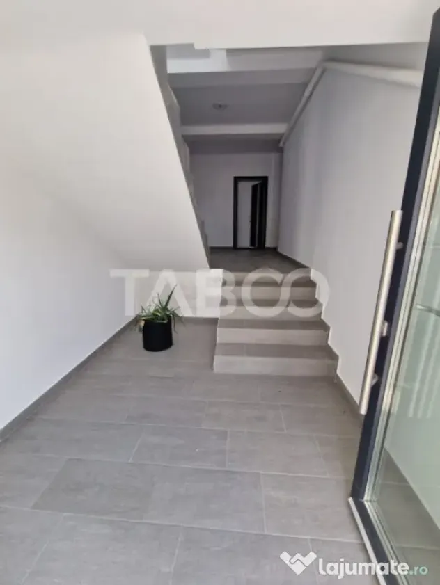 Spatiu birou de inchiriat open space balcon 54 mpu Doamna St - Sibiu (Sibiu)